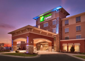 Отель Holiday Inn Express & Suites Overland Park, an IHG Hotel  Оверлэнд Парк